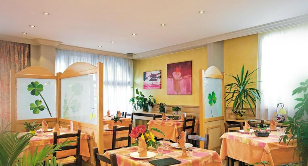 Logis - Hotel Restaurant Bellevue อานซี ภายนอก รูปภาพ